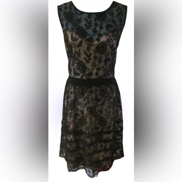 Nordstrom black Lace knee length Dress Sz Small - Picture 10 of 10